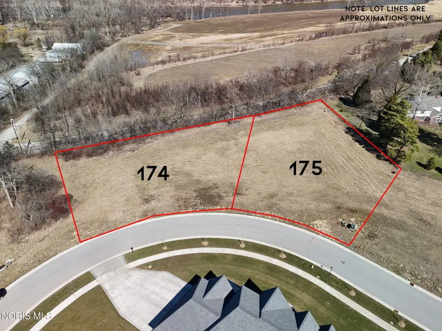 446 Delaware Drive, Perrysburg, OH 43551 - #2