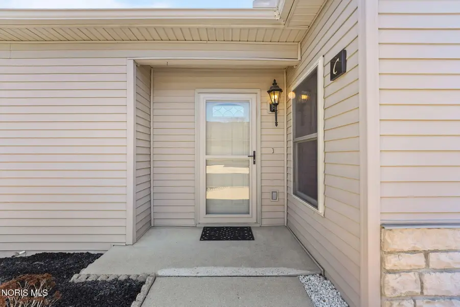 1313 Columbus Avenue, Fostoria, OH 44830 - #3