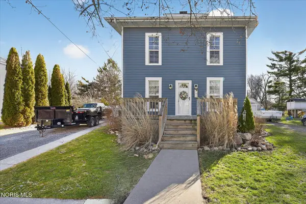 203 College Street, Fayette, OH 43521