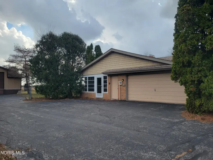 22800 W Cedar Avenue, Curtice, OH 43412 - #2