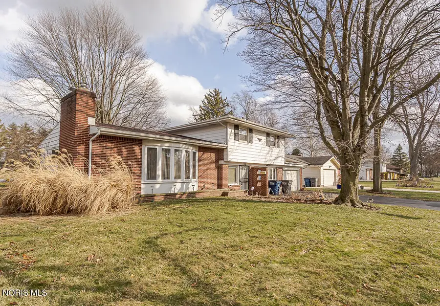 27 Harmony Lane, Toledo, OH 43615 - #2