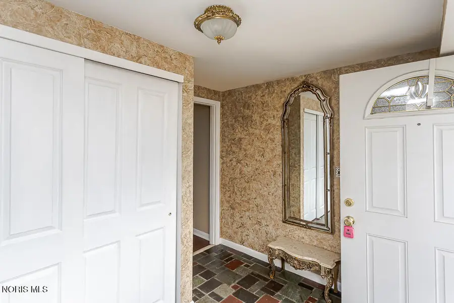 27 Harmony Lane, Toledo, OH 43615 - #3