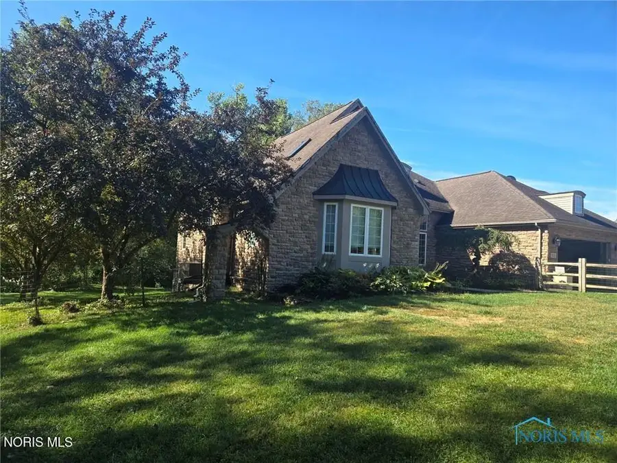 3121 County Road Ef, Swanton, OH 43558 - #2