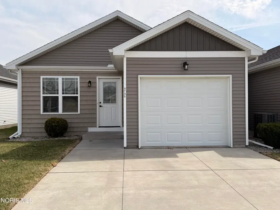 5733 Aurora Place, Sylvania, OH 43560 - #2