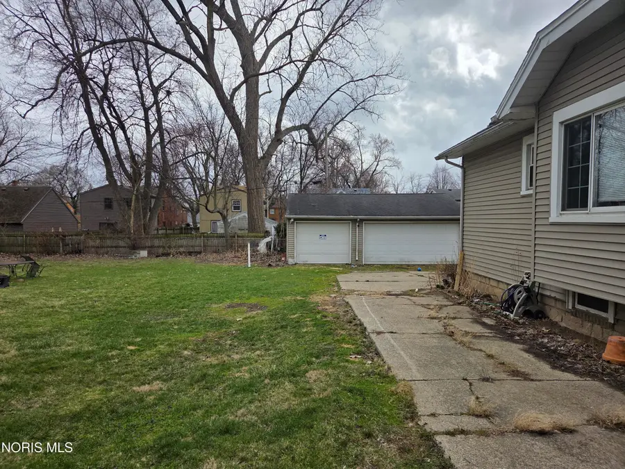 713 W Capistrano Avenue, Toledo, OH 43612 - #2