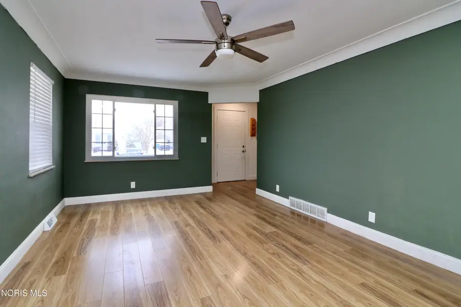 146 Jennings Road, Rossford, OH 43460 - #2
