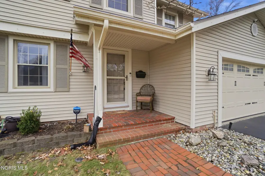 6853 S Fredericksburg Drive, Sylvania, OH 43560 - #2