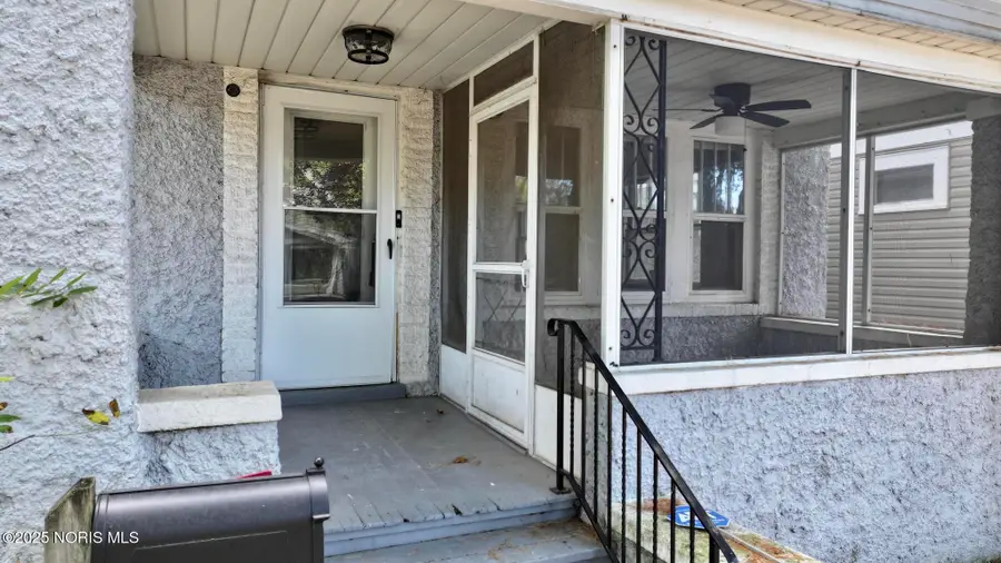 819 Geneva Avenue, Toledo, OH 43609 - #3