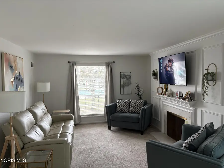 5679 Monroe Street #Building 3 Unit 702, Sylvania, OH 43560 - #2