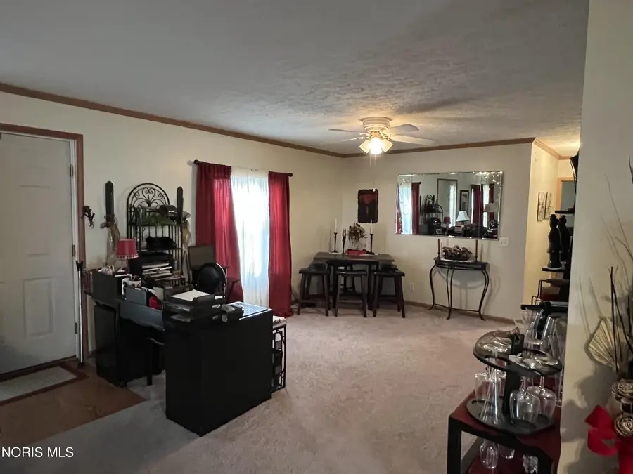 715 N Holland Sylvania Road, Toledo, OH 43615 - #3