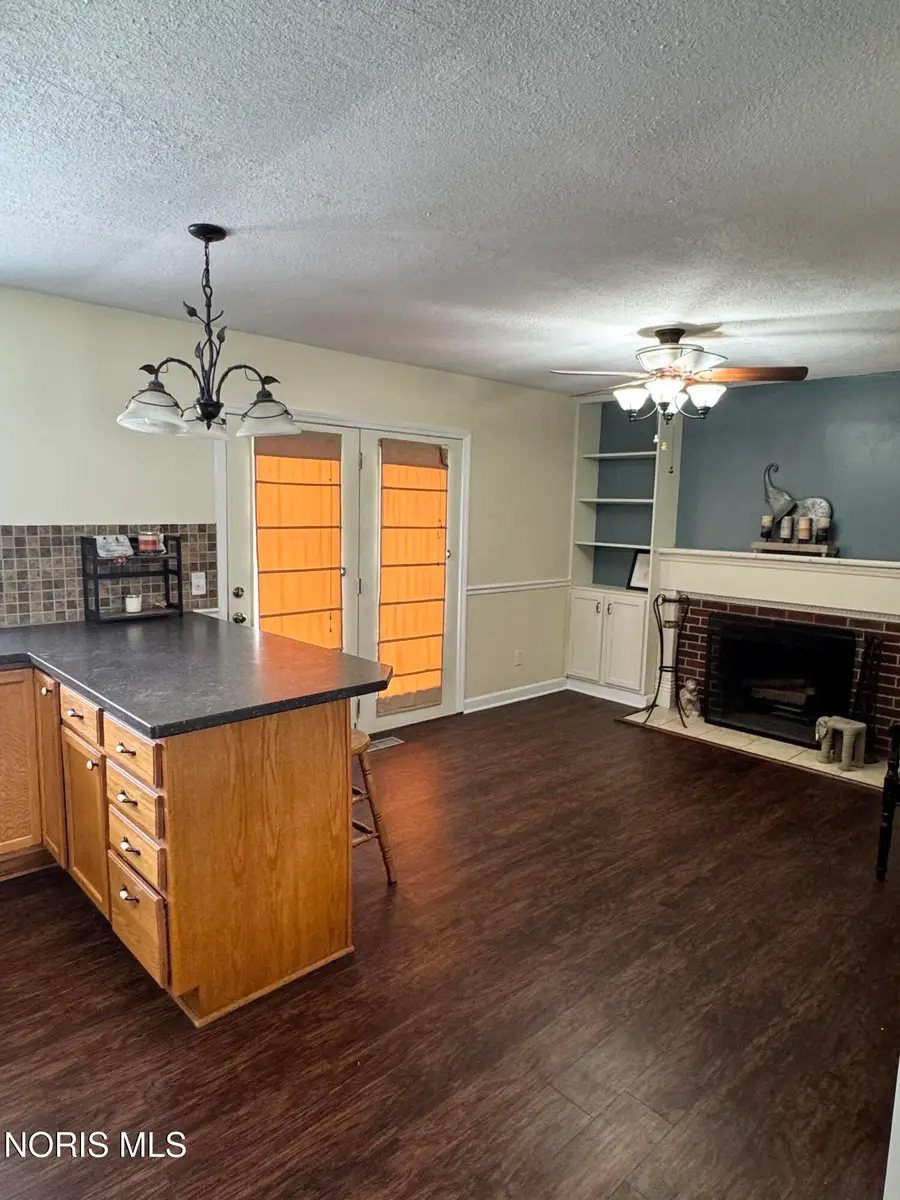 42 N Melody Lane, Waterville, OH 43566 - #3