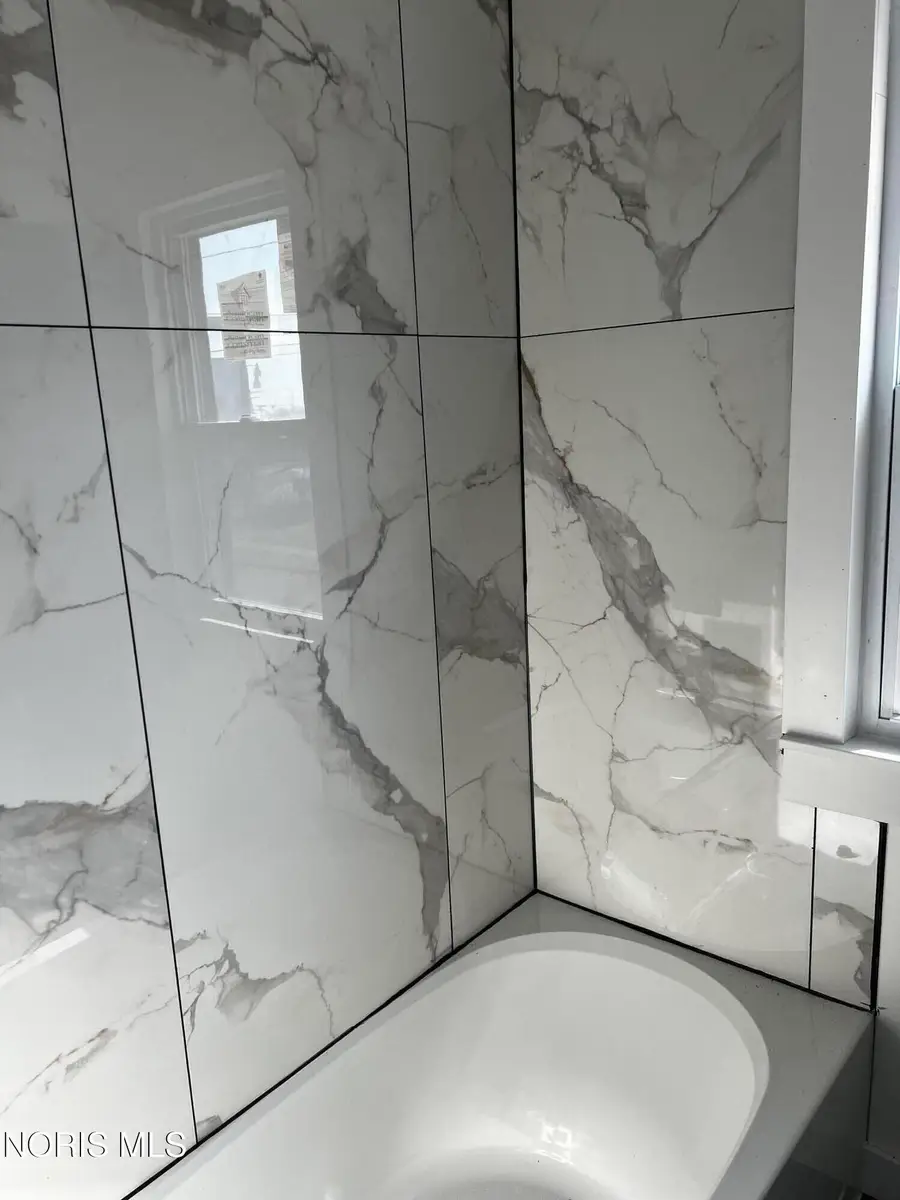 1832 Marne Avenue, Toledo, OH 43613 - #2