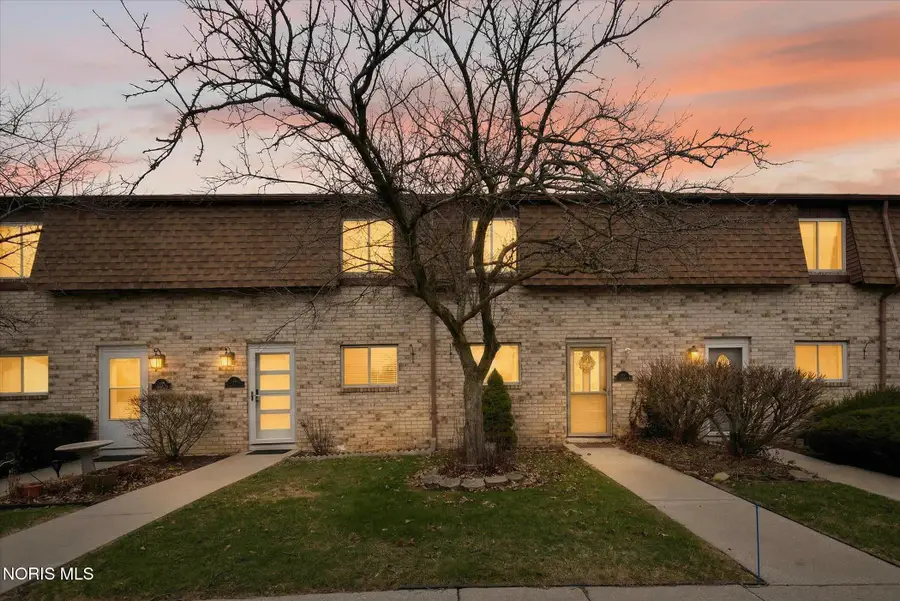 744 Fairway Drive #Apt 29, Wauseon, OH 43567 - #2