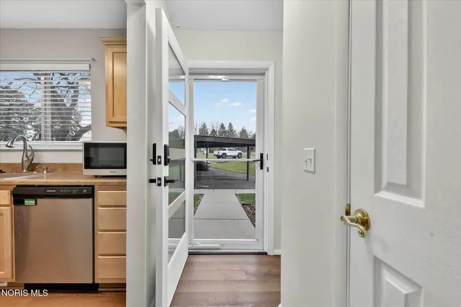 744 Fairway Drive #Apt 29, Wauseon, OH 43567 - #3