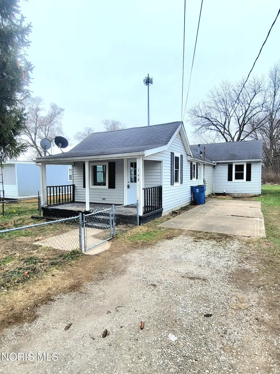 748 S Front Street, Fremont, OH 43420 - #2