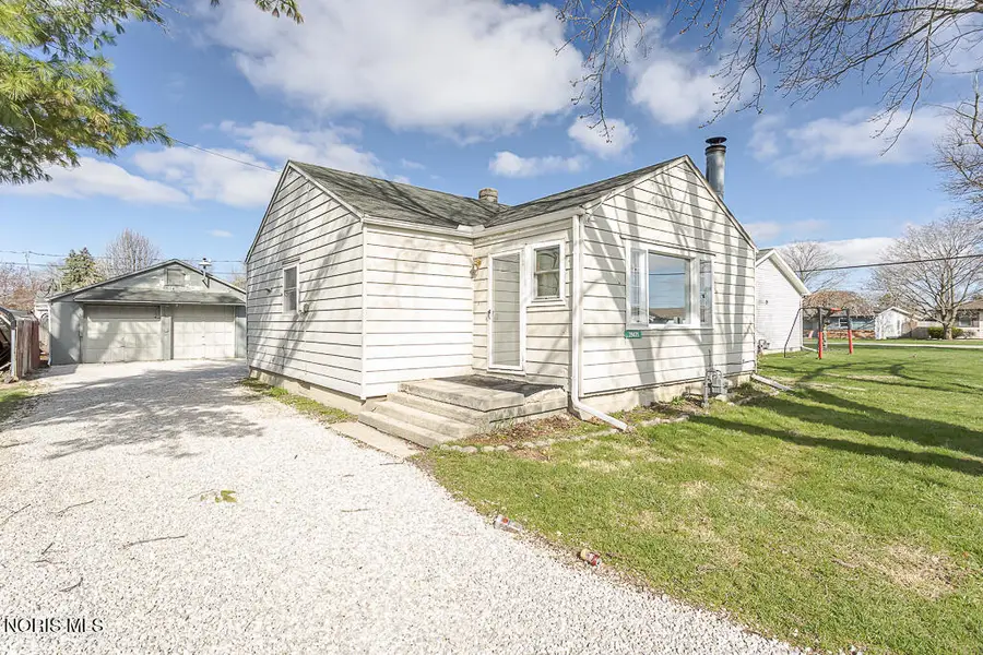 29471 Harriet Street, Millbury, OH 43447 - #2
