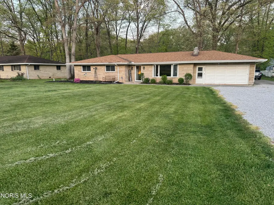 1635 S Clinton Street, Defiance, OH 43512 - #3