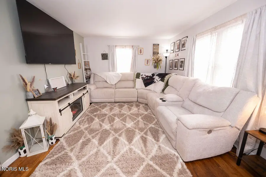 1215 S Blanchard Street, Findlay, OH 45840 - #2