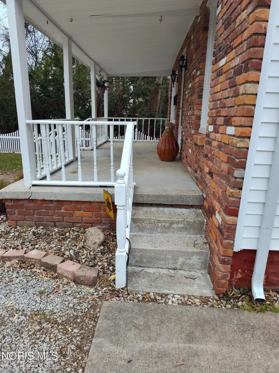 6043 Pickard Drive, Toledo, OH 43613 - #3