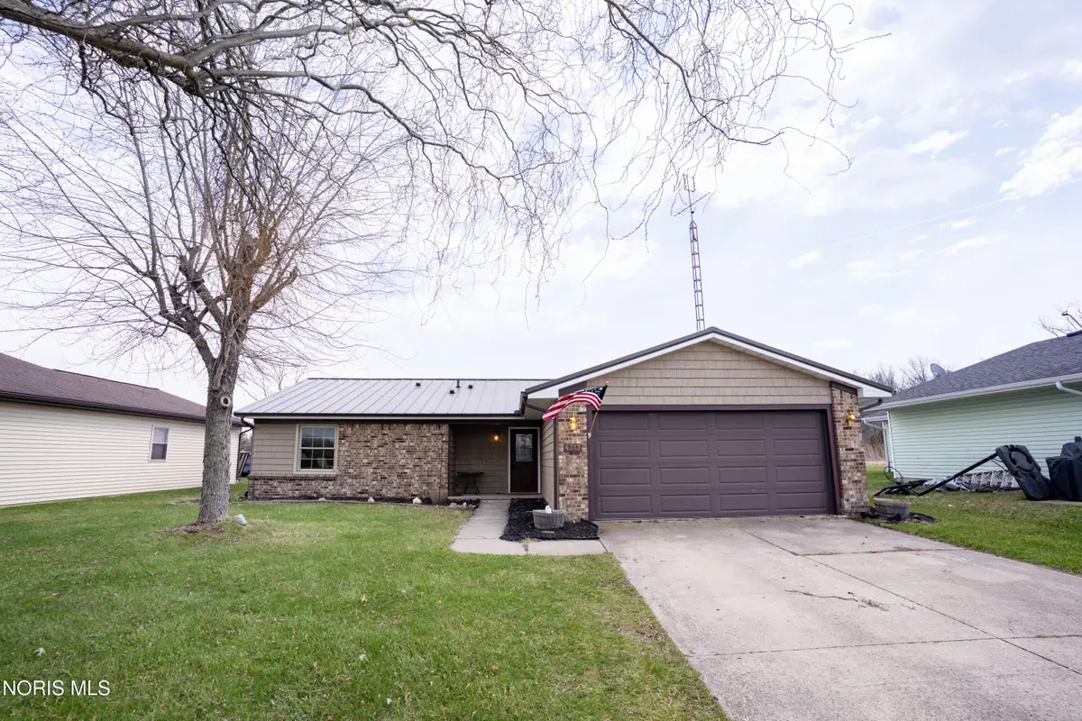 4313 E Rolling Meadows Boulevard, Defiance, OH 43512 - #1