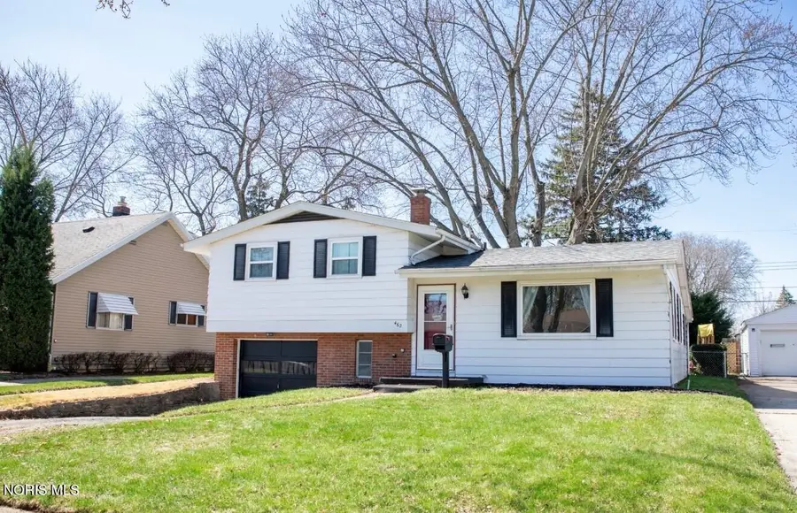 462 S Goodyear Street, Oregon, OH 43616 - #3