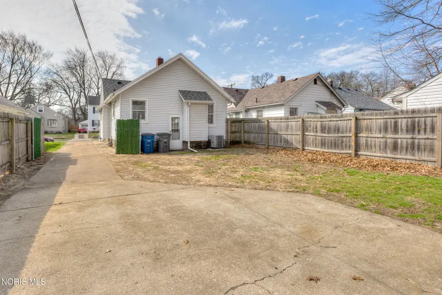 2644 Oak Grove Place, Toledo, OH 43613 - #3