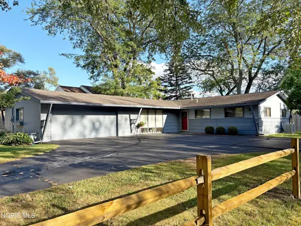 29 Darlyn Drive, Bowling Green, OH 43402