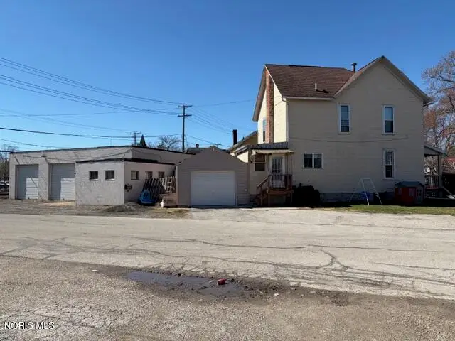 376 E Perry Street, Tiffin, OH 44883 - #1