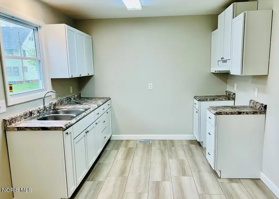 313 Sherman Street, Toledo, OH 43620 - #3