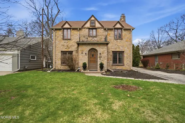 2523 Orchard Road, Ottawa Hills, OH 43606
