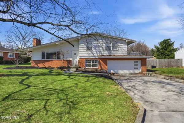 415 Glenview Drive, Fostoria, OH 44830