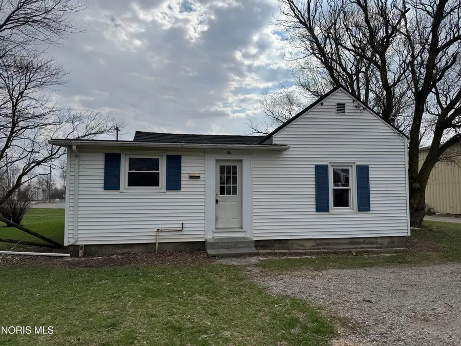 416 Railway Avenue, Holgate, OH 43527 - #3