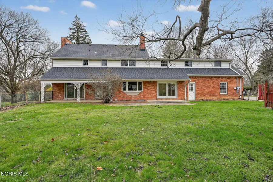 8118 Erie Street, Sylvania, OH 43560 - #3