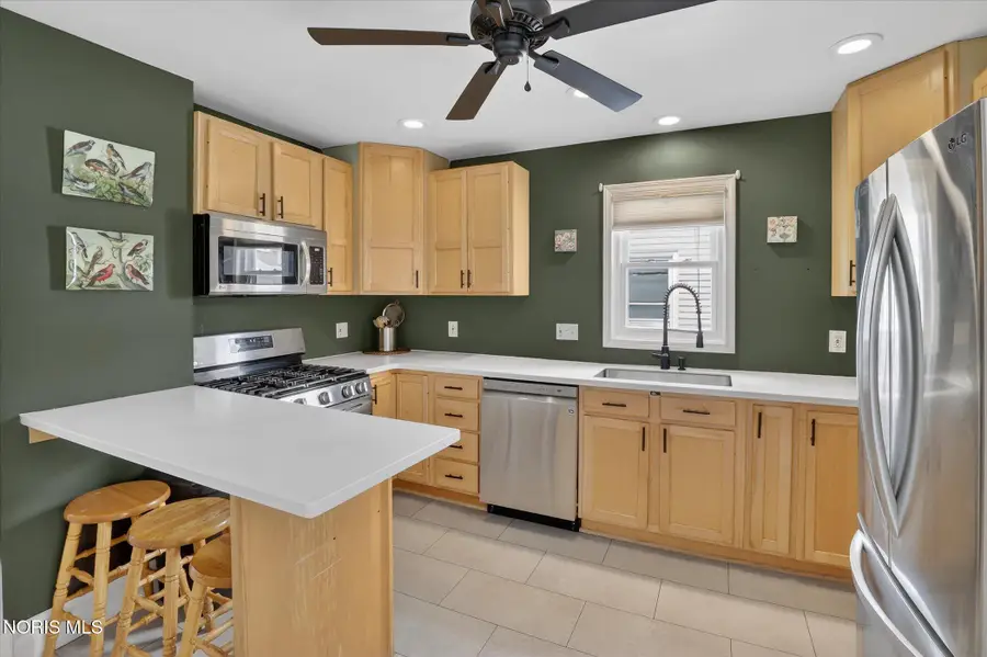 1407 Kenyon Drive, Toledo, OH 43614 - #2