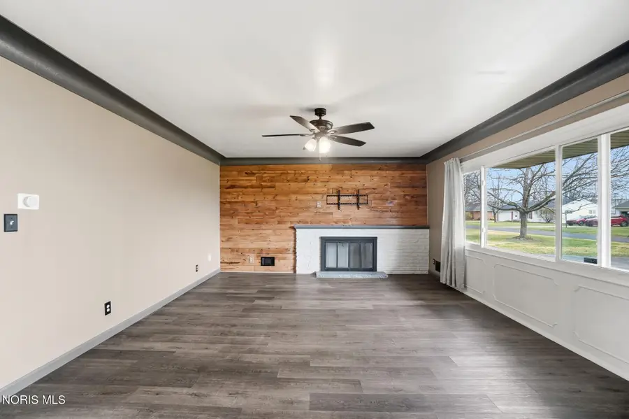 4843 Glen Oaks Drive, Toledo, OH 43613 - #3