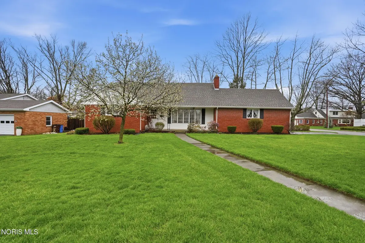 630 Winterhaven Drive, Findlay, OH 45840 - #1