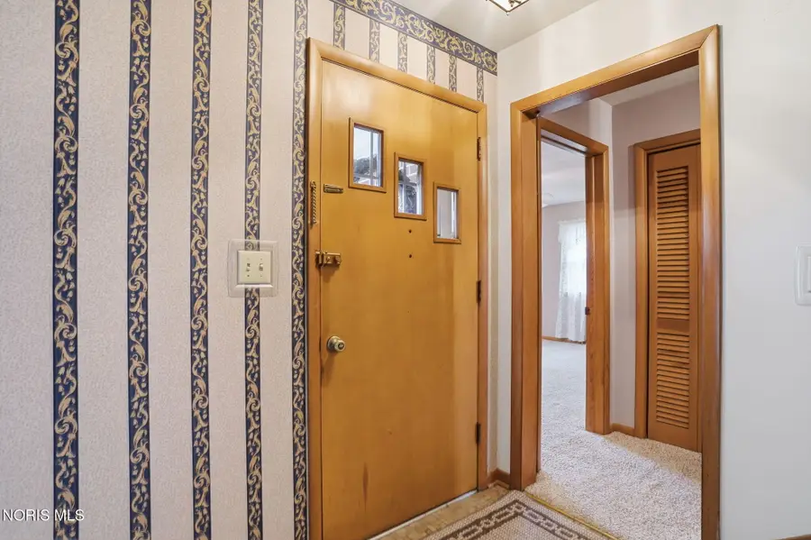 630 Winterhaven Drive, Findlay, OH 45840 - #3