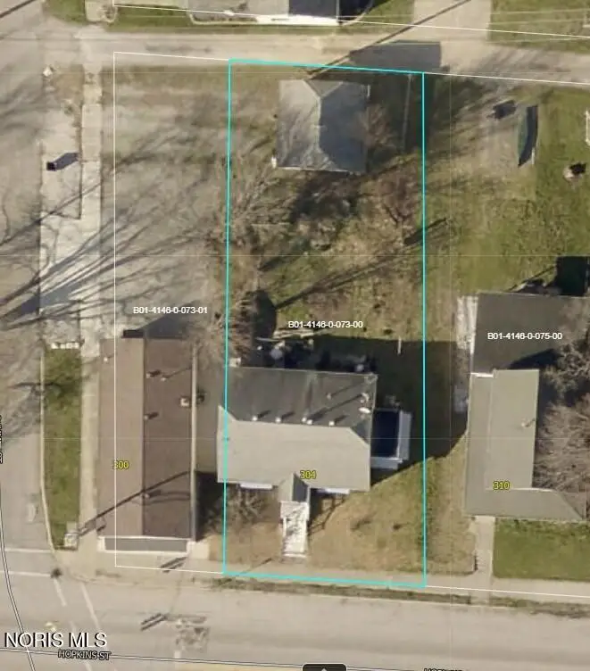 304 Hopkins Street, Defiance, OH 43512 - #3