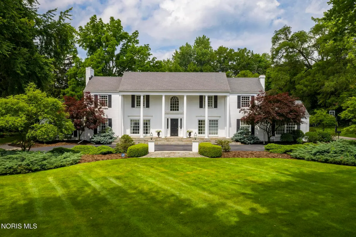 3000 Valley View Drive, Ottawa Hills, OH 43615 - #1