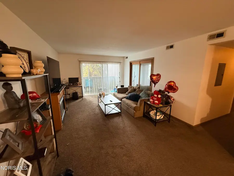 6201 Garden Road #Apt H135, Maumee, OH 43537 - #2