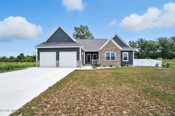 3823 Bearcat Way, Findlay, OH 45840