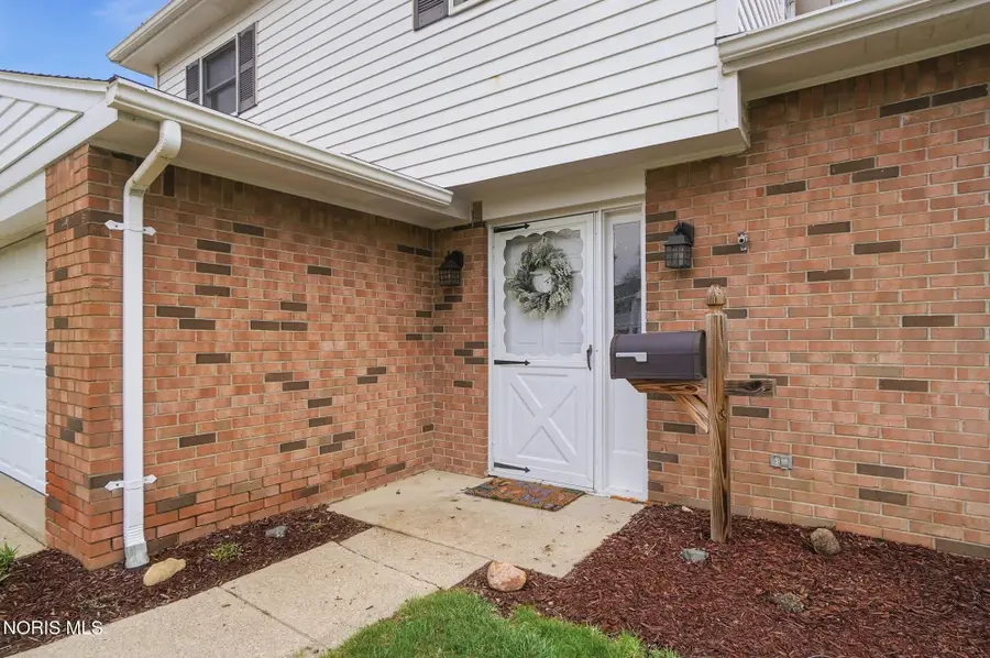 3906 Sylvanwood Drive, Sylvania, OH 43560 - #3