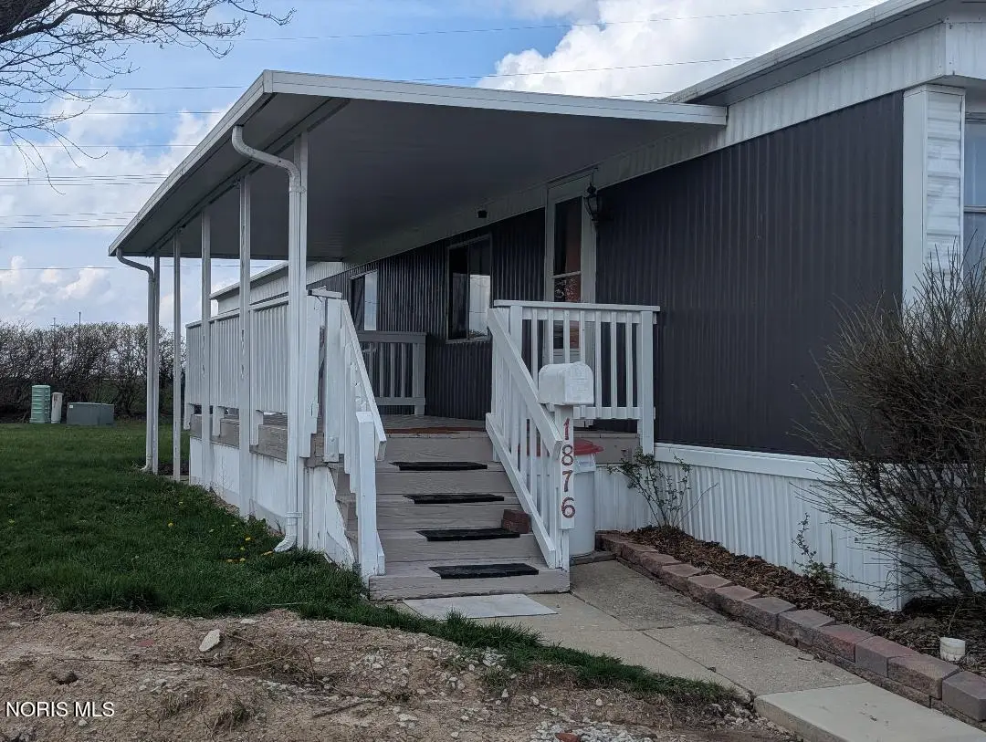 1876 Huntington Drive, Findlay, OH 45840 - #1
