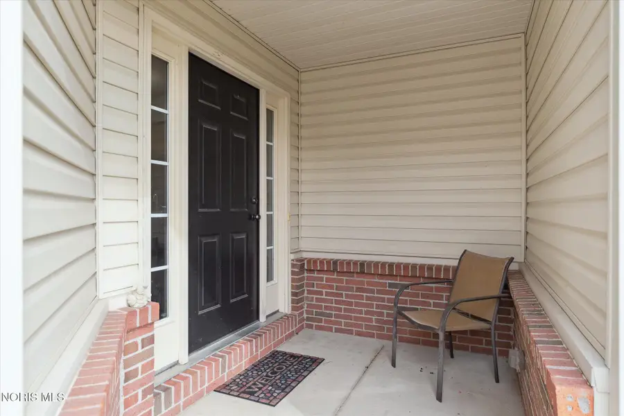 27703 Schriber Street, Walbridge, OH 43465 - #3