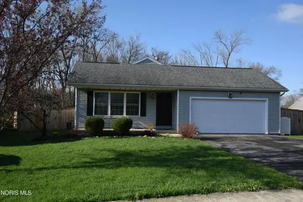 1007 Crystal Lane, Findlay, OH 45840