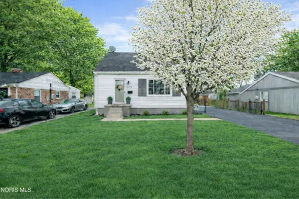 903 Lochhaven Boulevard, Maumee, OH 43537