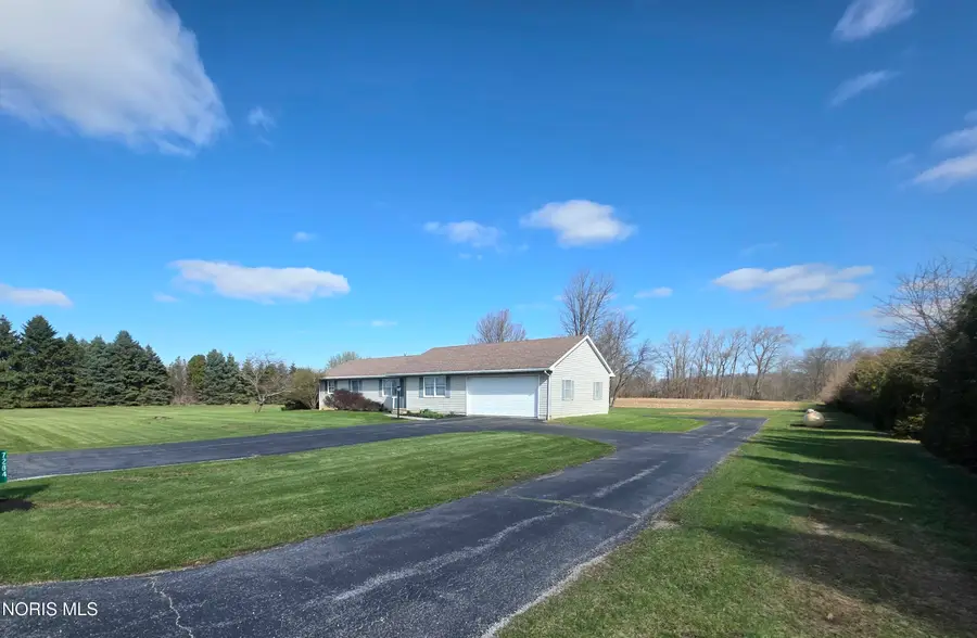 7284 Alexander Road, Bowling Green, OH 43402 - #3