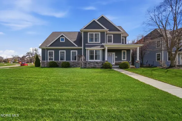 1615 Gleneagles Drive, Bowling Green, OH 43402