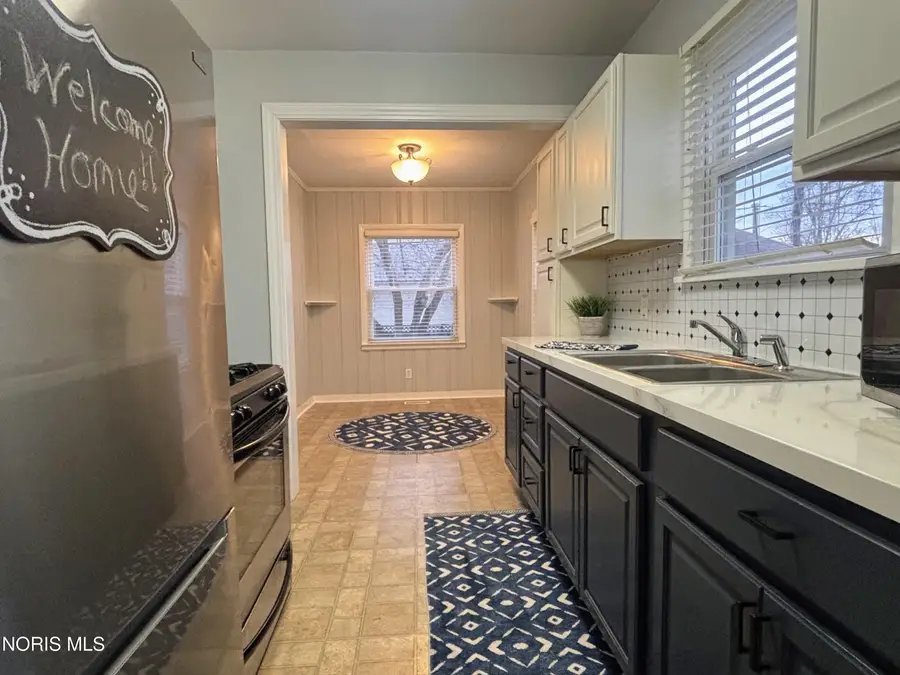 5835 Deane Drive, Toledo, OH 43613 - #3