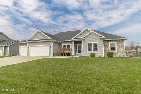6376 Whitehouse Valley Drive, Whitehouse, OH 43571